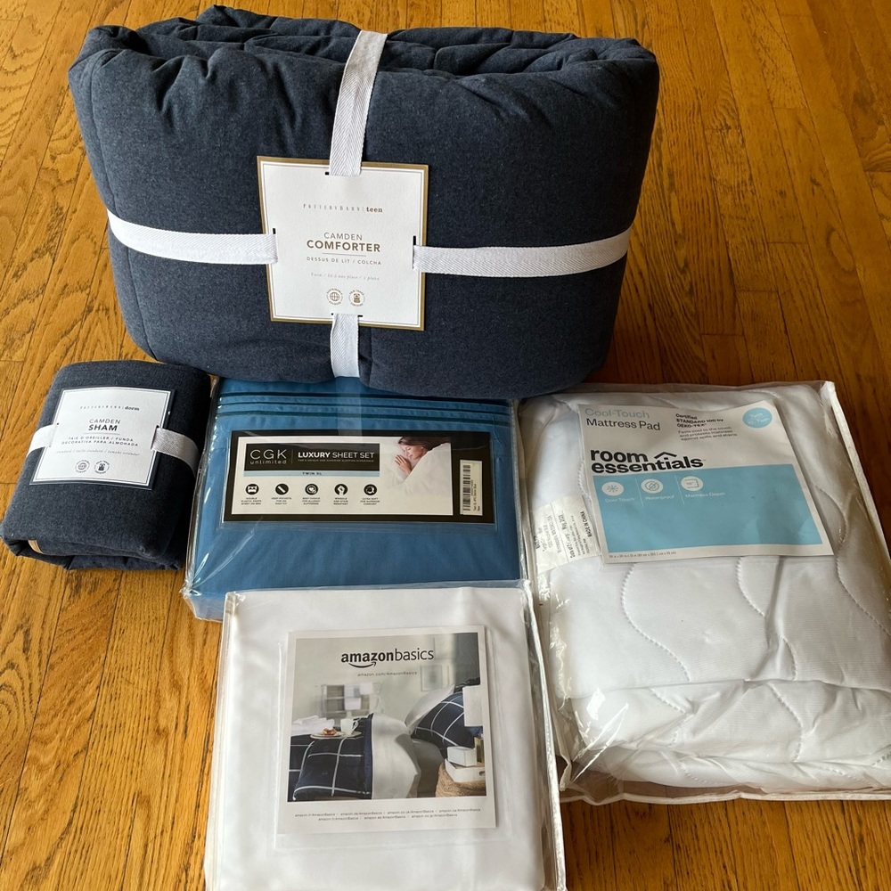 Twin XL Pottery Barn comforter and sham